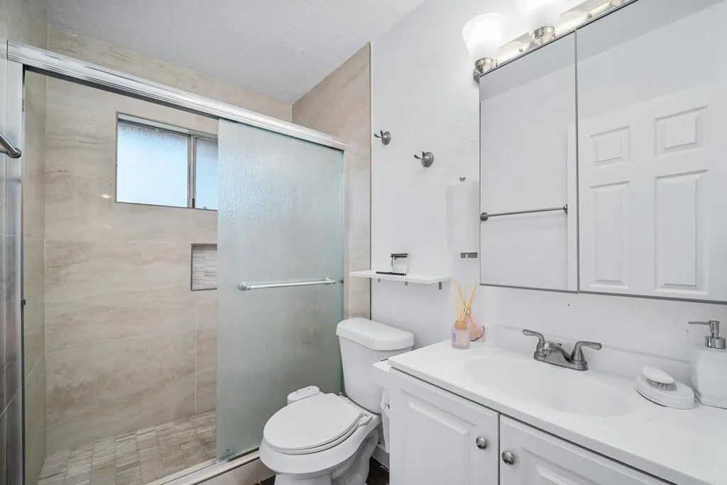 Photo #13: PTP2605213 Listing: Photo #13
