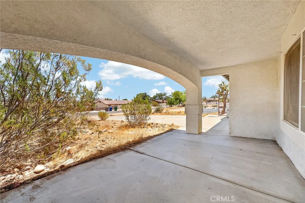 58705 Natoma, Yucca Valley, CA 92284 - Photo 3 of 18, Yucca Valley, CA