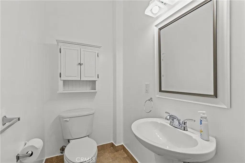 4732 Radford Avenue Unit 8, Valley Village, CA 91607 - Photo 5 of 21, Valley Village, CA
