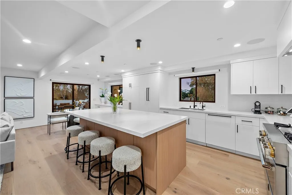 322 Iris Avenue, Corona del Mar, CA 92625 - Photo 4 of 30, Corona Del Mar, CA