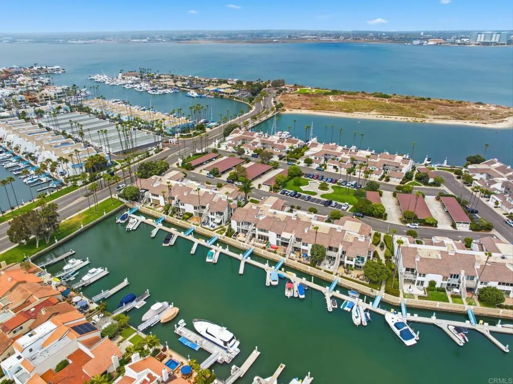 https://cdn.realtyfeed.com/cdn/127/306765016/b0abd5409a7d771c88cc6bfd3efa02f9.webp