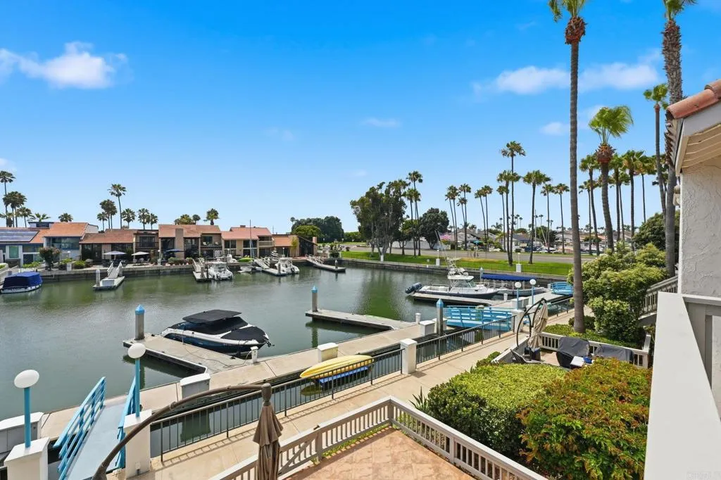 https://cdn.realtyfeed.com/cdn/127/306765016/c1f1bcbf0d0afae31b68d4a81f5c28bd.webp