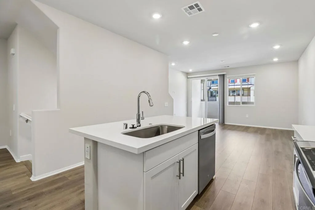 Photo #10: PTP2605220 Listing: Photo #10