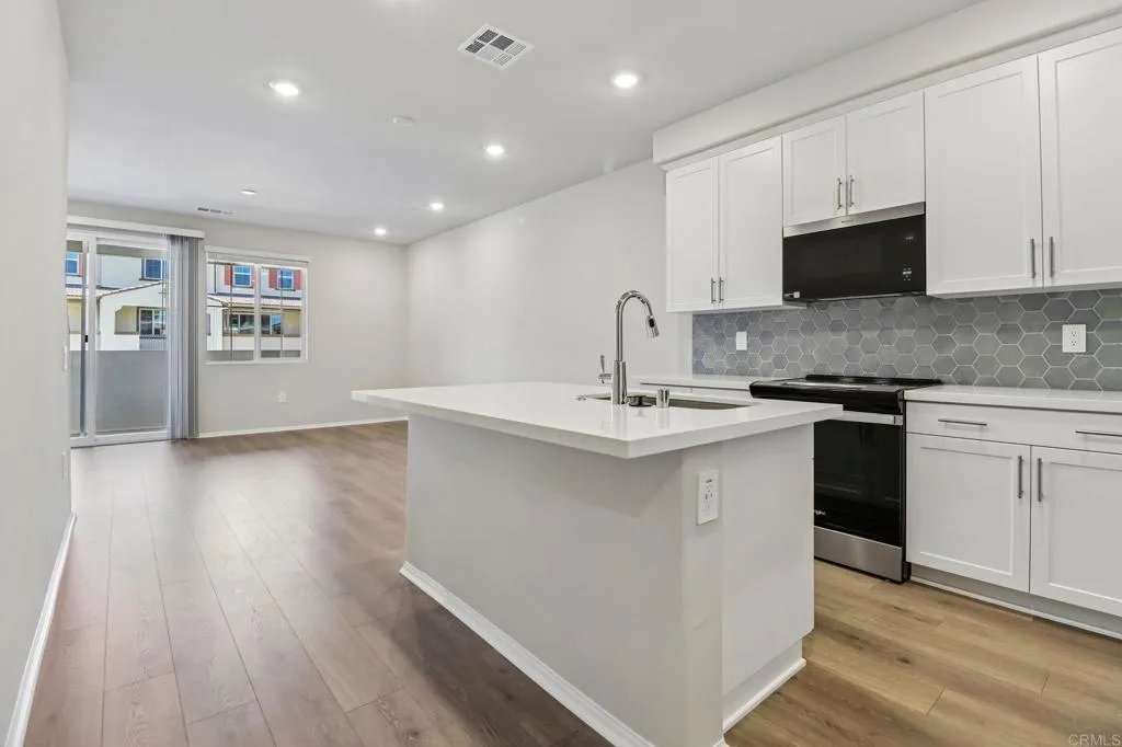 Photo #9: PTP2605220 Listing: Photo #9