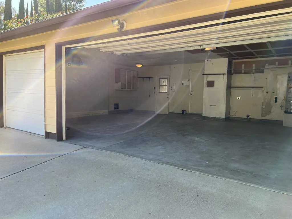 1282 Whitsett Dr., El Cajon, CA 92020 - Photo 4 of 29, El Cajon, CA