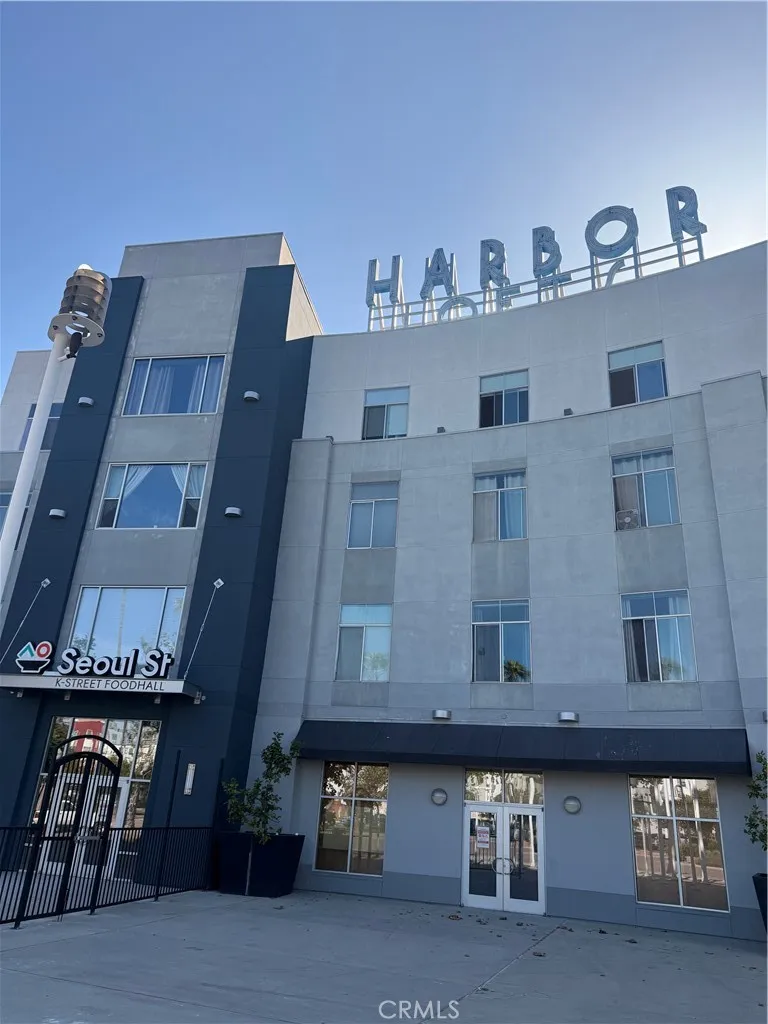 435 W Center Street Unit 405, Anaheim, CA 92805 - Main photo, Anaheim, CA