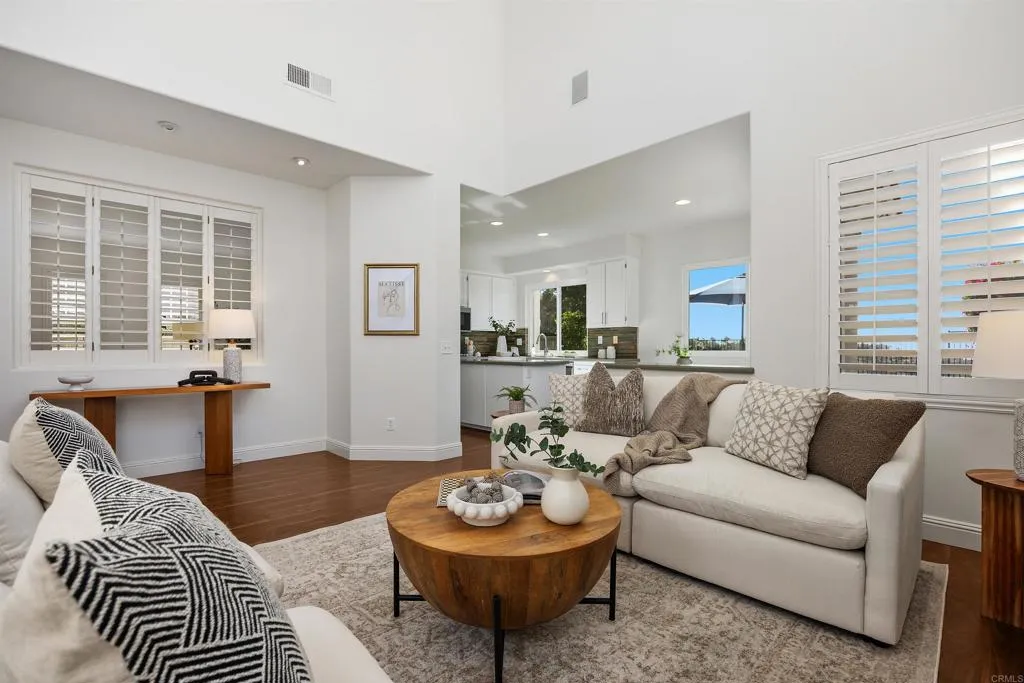 https://cdn.realtyfeed.com/cdn/127/306765085/ba3249dedf408f9970a3f58cc570e952.webp