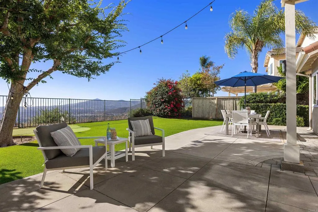 https://cdn.realtyfeed.com/cdn/127/306765085/f9a6a2386452b39caf77e422688e3be1.webp