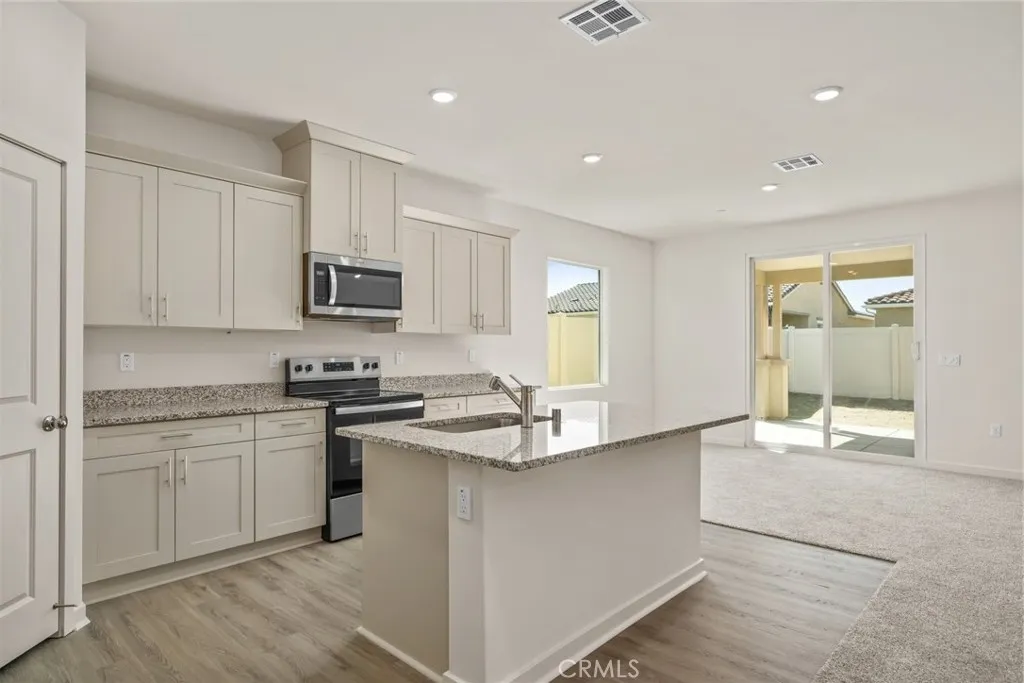 752 Lori Tree, San Jacinto, CA 92582 - Photo 3 of 15, San Jacinto, CA
