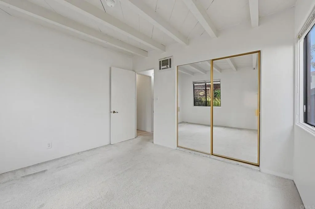 https://cdn.realtyfeed.com/cdn/127/306765151/0d96b94d87154b79881a9bccb43e2303.webp