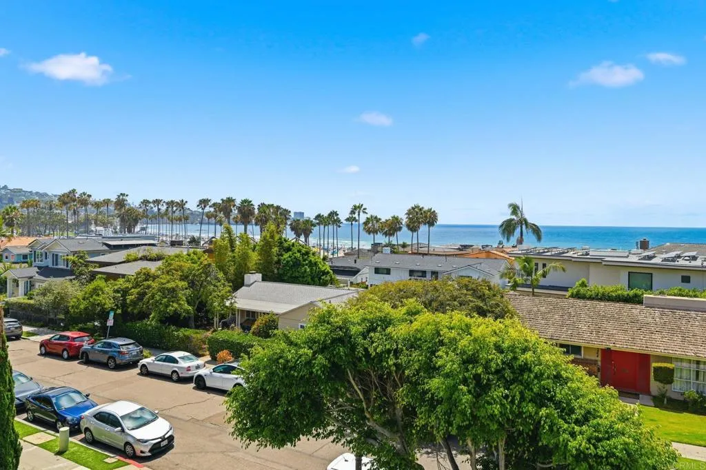 https://cdn.realtyfeed.com/cdn/127/306765151/16700d4571a96e7b8c8a825047a9dfe7.webp