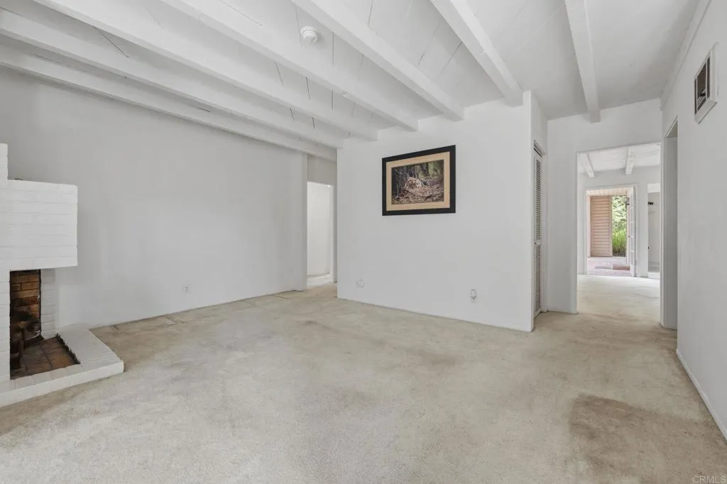 https://cdn.realtyfeed.com/cdn/127/306765151/337a0991fc4f0d492117f6fa18180e74.webp