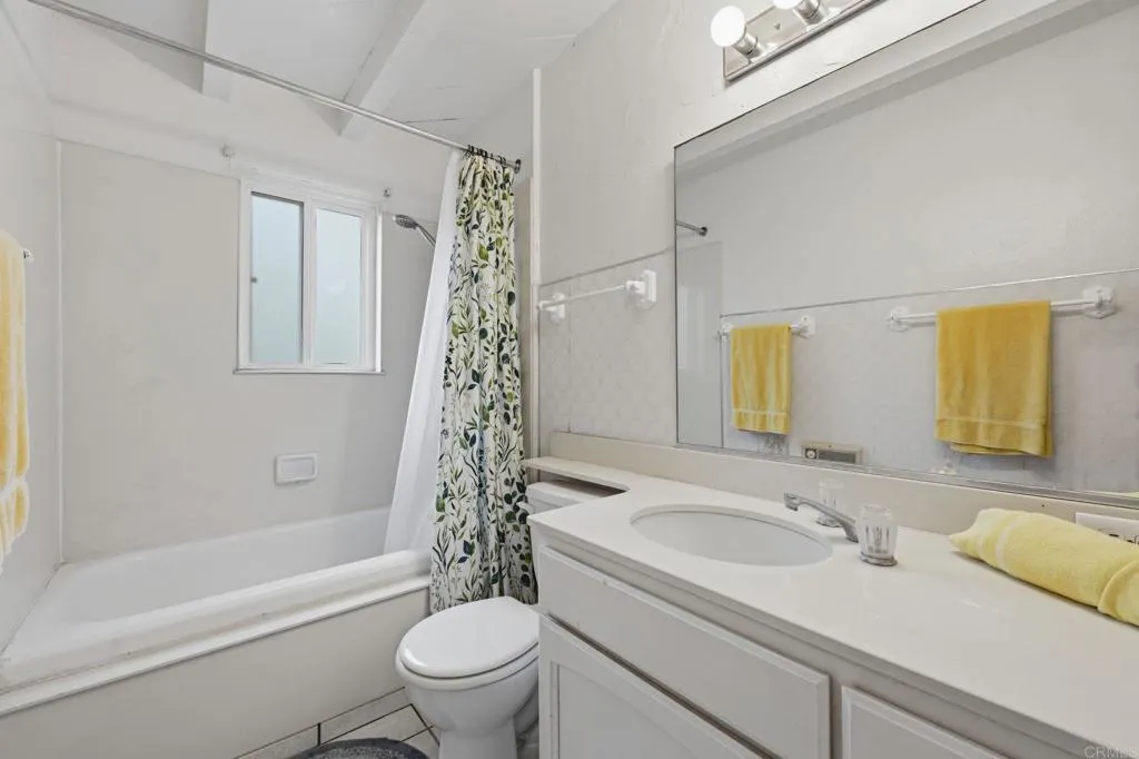 https://cdn.realtyfeed.com/cdn/127/306765151/c38c8277ee5dff7e196129b3b152e84f.webp