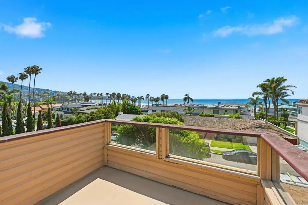 https://cdn.realtyfeed.com/cdn/127/306765151/d689de856ccf7475e8abc70ca25feaf4.webp