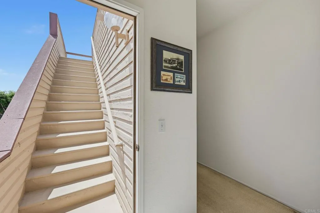 https://cdn.realtyfeed.com/cdn/127/306765151/dcadeb7474e4a311785602d4088cb1ba.webp