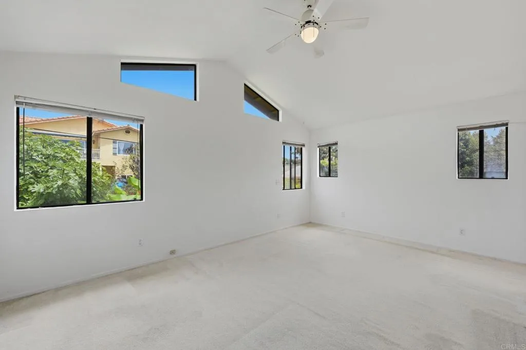 https://cdn.realtyfeed.com/cdn/127/306765151/ddb6544a67370481884b764a77f3b9b3.webp