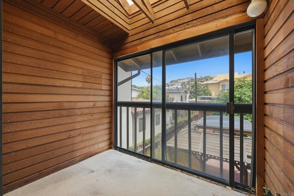 https://cdn.realtyfeed.com/cdn/127/306765151/e488265f514b9d8457300f5d618ebe0d.webp