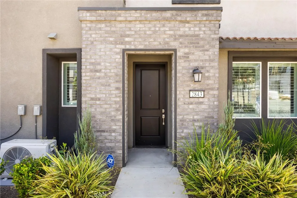 2843 E Bedford Privado, Ontario, CA 91762 - Photo 3 of 50, Ontario, CA
