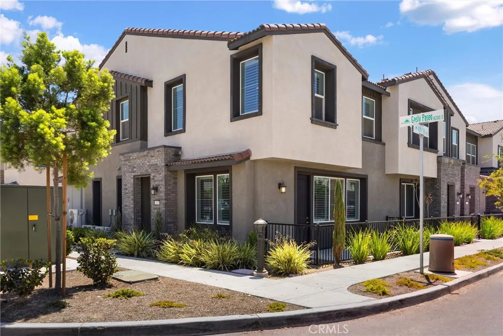 2843 E Bedford Privado, Ontario, CA 91762 - Photo 2 of 50, Ontario, CA