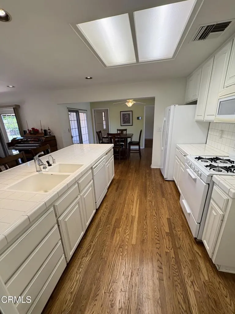2559 Mayflower Avenue, Arcadia, CA 91006 - Photo 4 of 24, Arcadia, CA