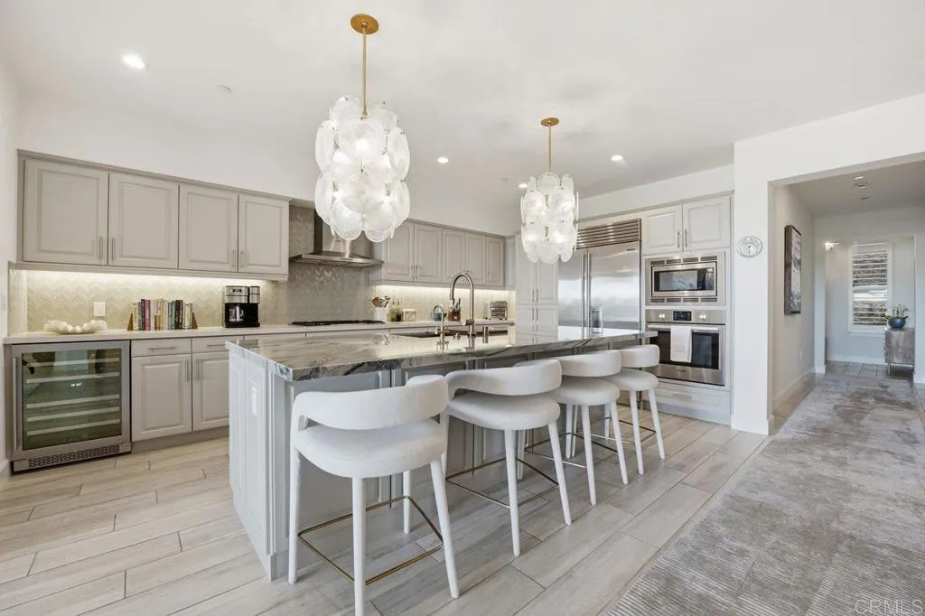 https://cdn.realtyfeed.com/cdn/127/306765175/b0fdb0dab883c5912af1785728d41964.webp