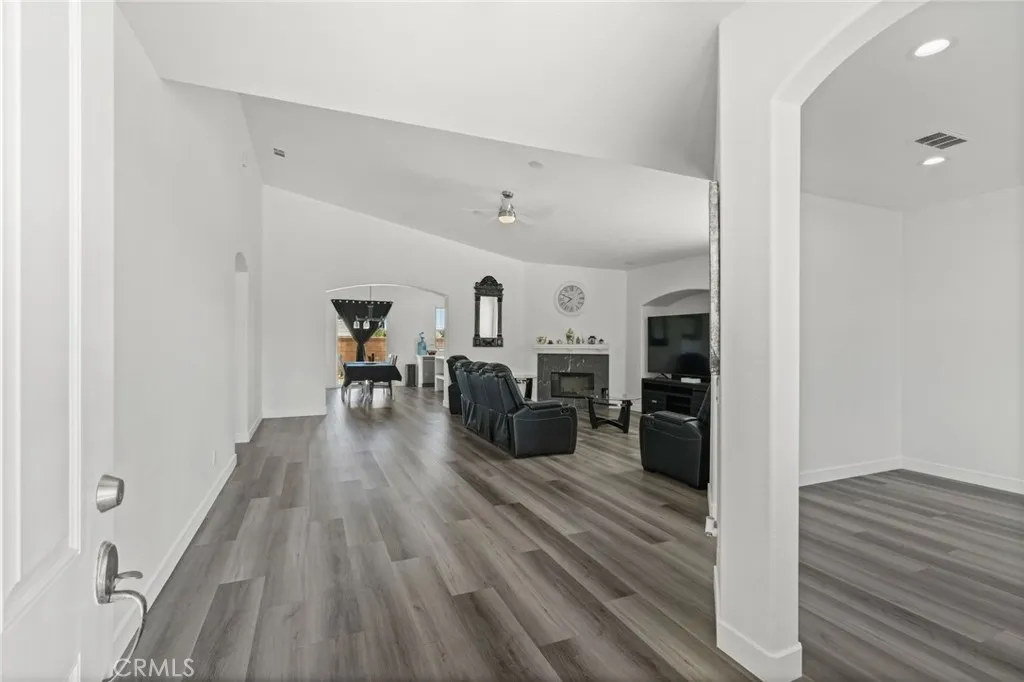 1601 W Norberry Street, Lancaster, CA 93534 - Photo 2 of 26, Lancaster, CA