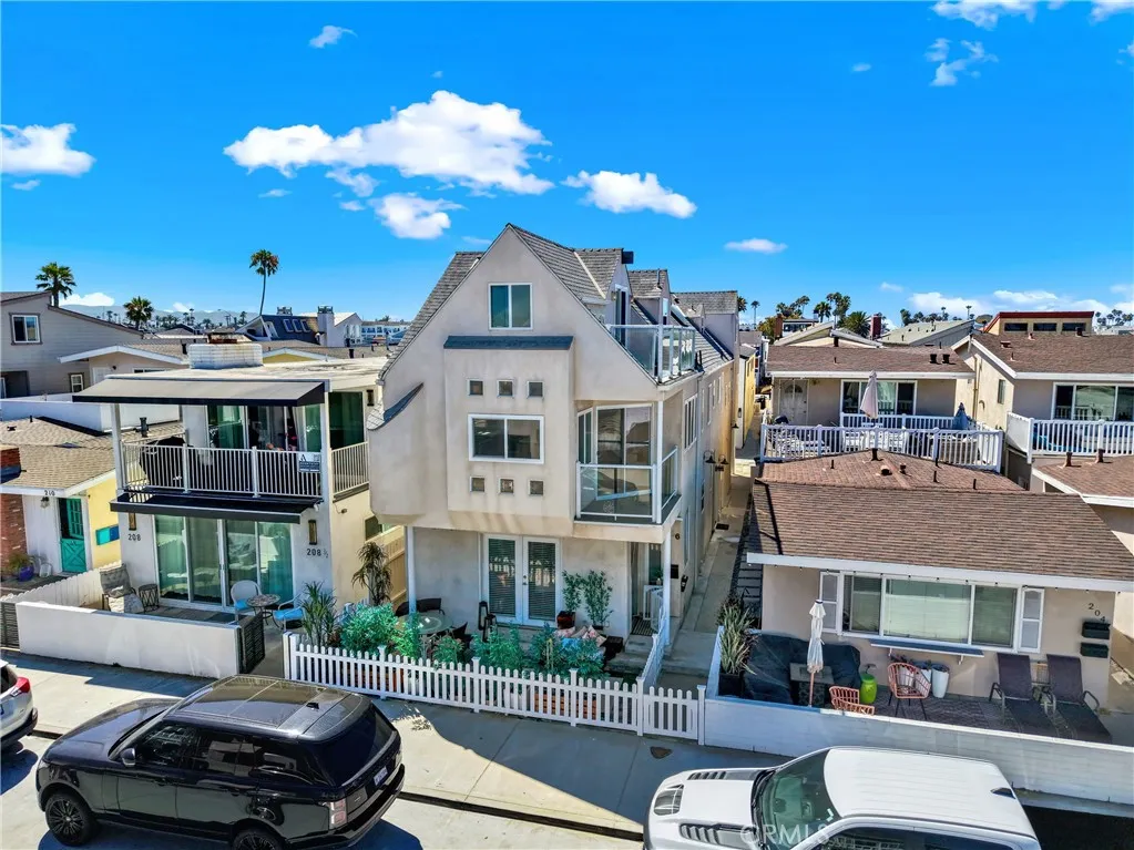 206 30th Unit 1/2, Newport Beach, CA 92663 - Photo 2 of 28, Newport Beach, CA