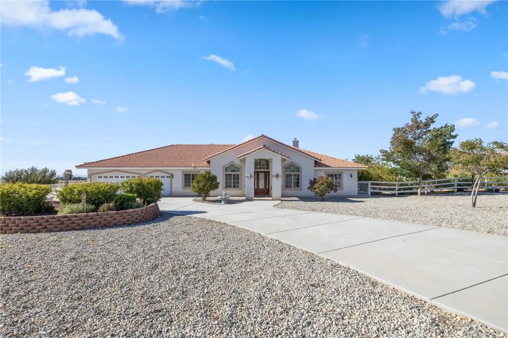 17173 Fort Tejon Road, Llano, CA 93544 - Photo 2 of 47, Llano, CA