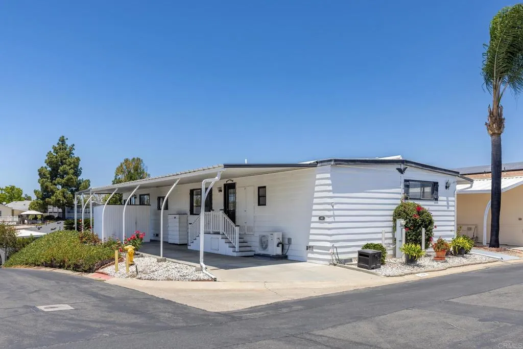 https://cdn.realtyfeed.com/cdn/127/306765242/586591307f3fef5057352358eecc2e3a.webp