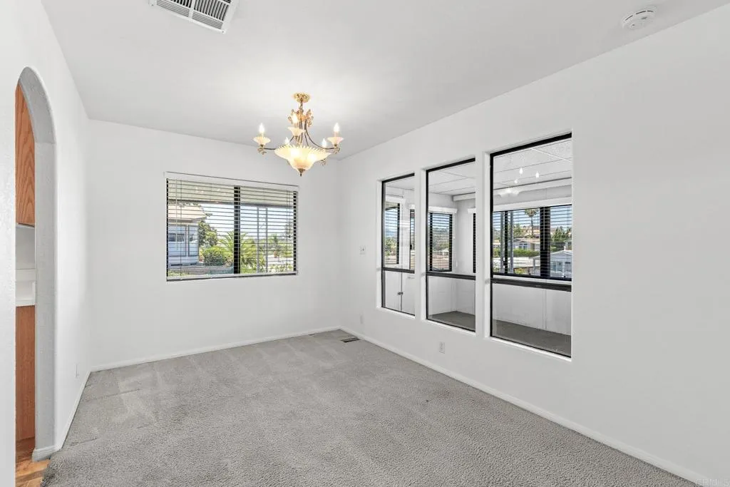 https://cdn.realtyfeed.com/cdn/127/306765242/73df2623443407ab9ed6a20b2e1ba46a.webp