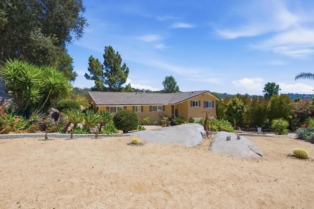 https://cdn.realtyfeed.com/cdn/127/306765247/9c9888894dd6c3a017cc373e4f277b5d.webp