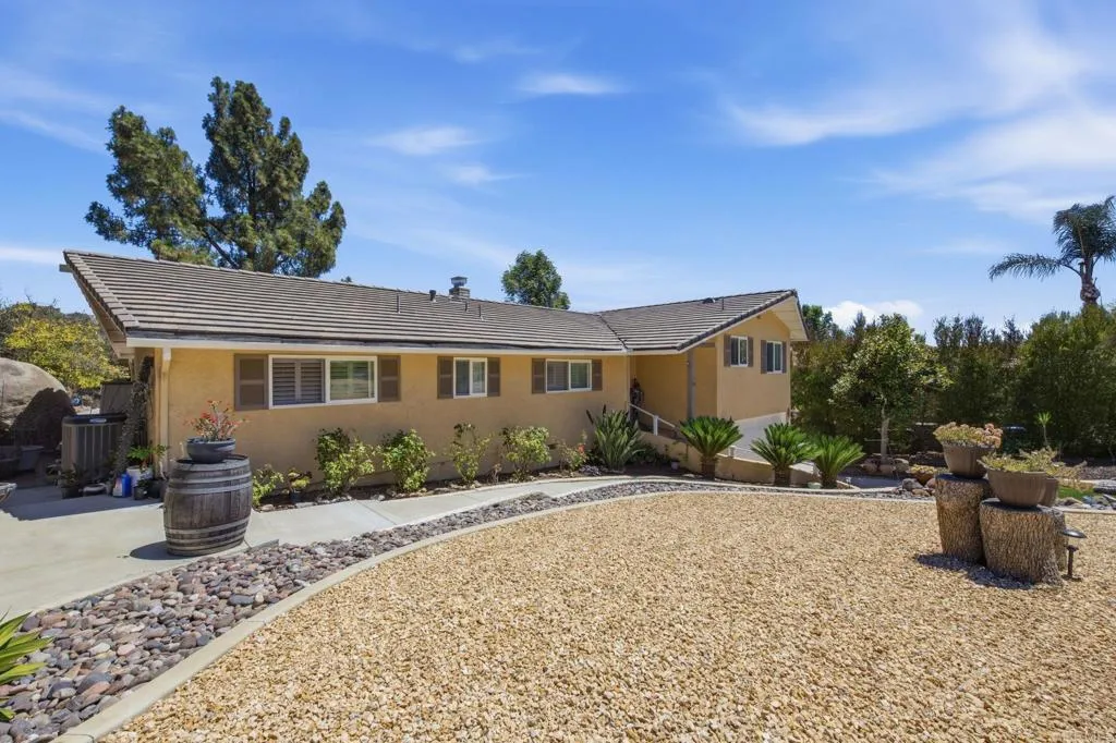 https://cdn.realtyfeed.com/cdn/127/306765247/bbdbfa2df3ccd162b0e2ffd2d0820de6.webp