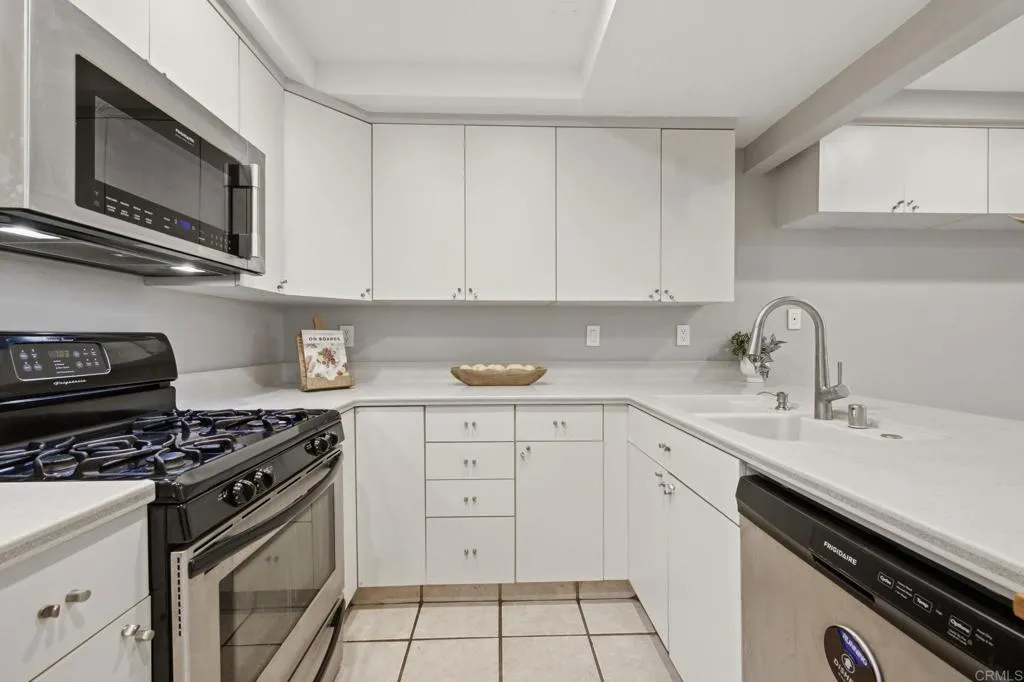 https://cdn.realtyfeed.com/cdn/127/306765257/f435ea11a89a16f5b758cf9ce9aafd8d.webp