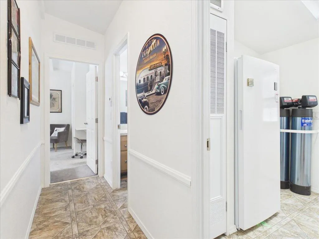https://cdn.realtyfeed.com/cdn/127/306765291/5ed6eeb1fe38654ffe41268b7980ab19.webp