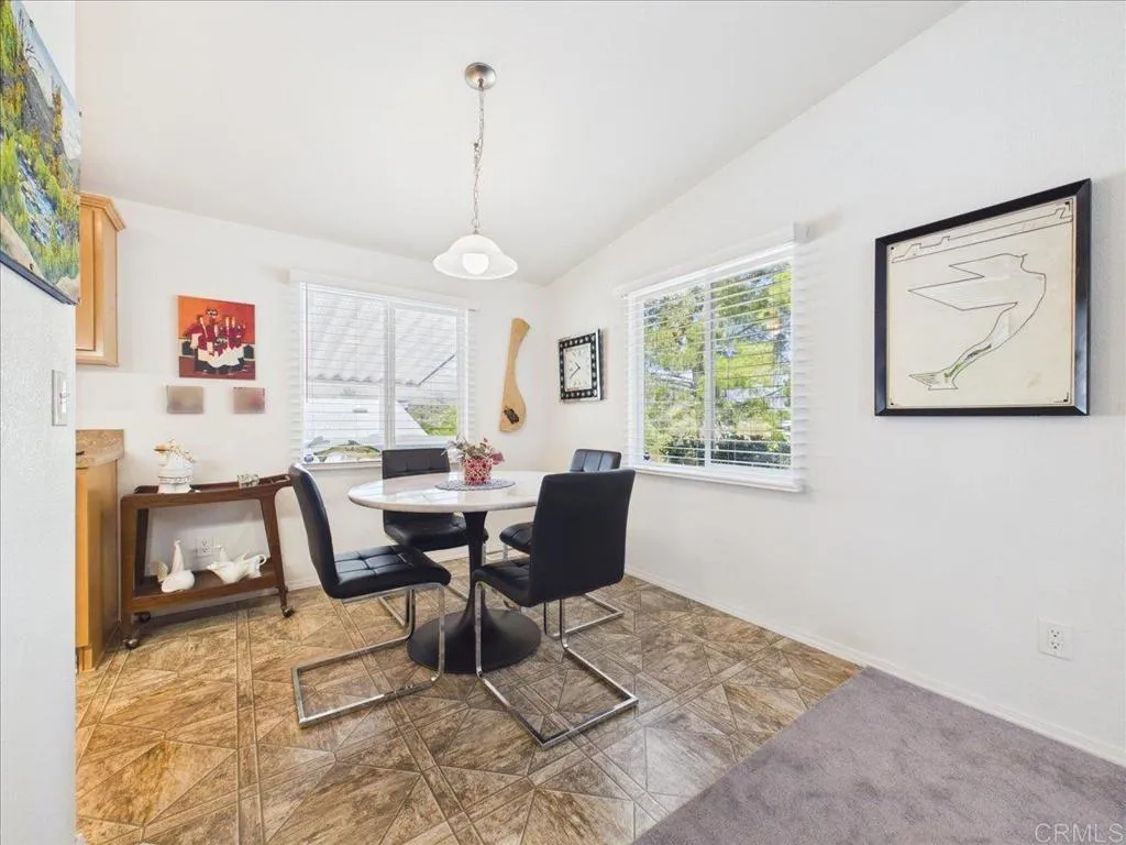 https://cdn.realtyfeed.com/cdn/127/306765291/73b7788296b0500c616e2fdbf20bd72f.webp