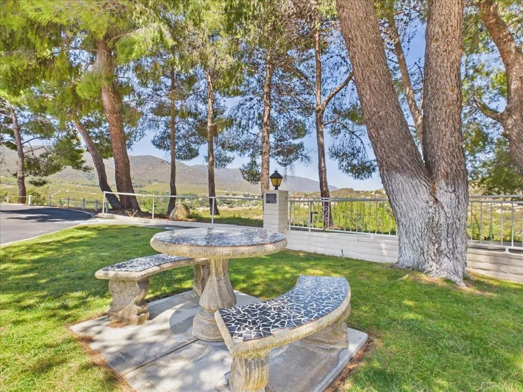 https://cdn.realtyfeed.com/cdn/127/306765291/fb984775722e824ff184f2561937b843.webp