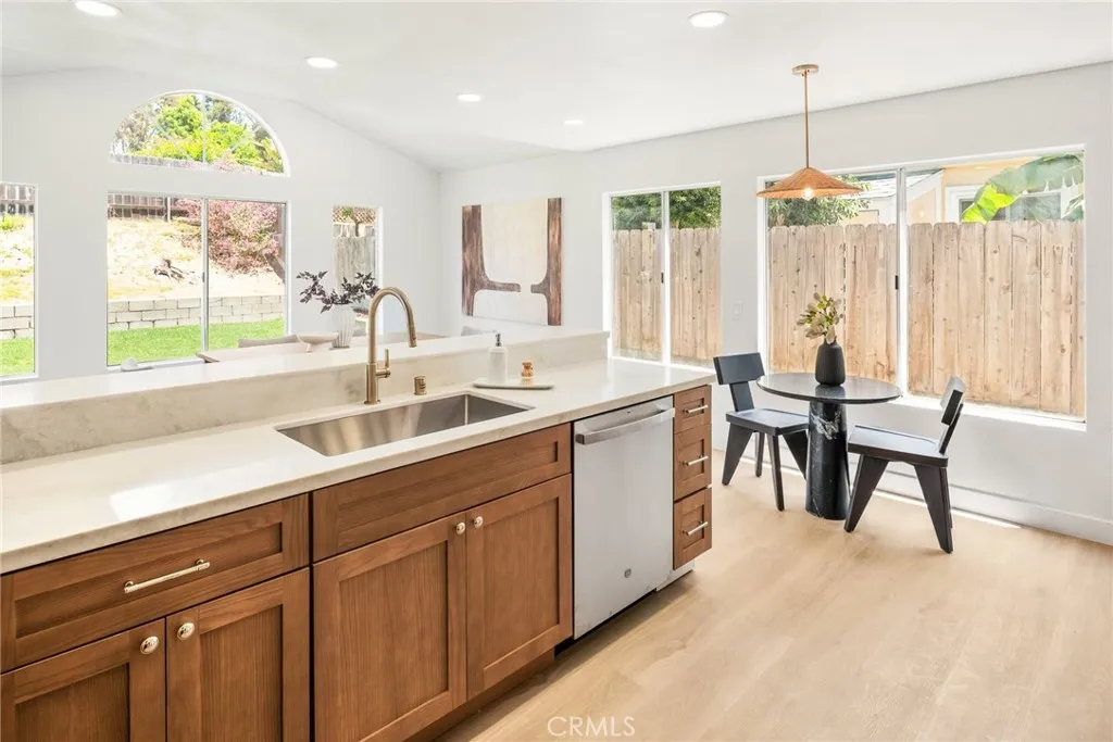 https://cdn.realtyfeed.com/cdn/127/306765315/f706a510556dc49fa9e6886ee8a6bc6d.webp
