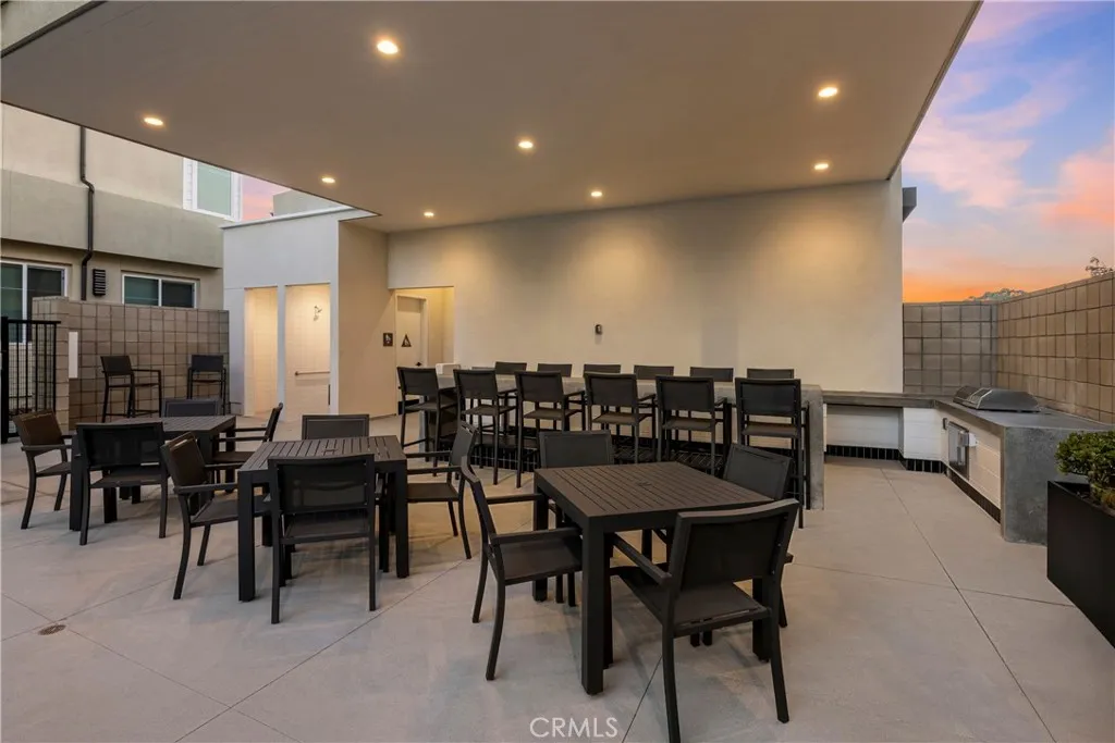 7264 Pointbreak Drive, Huntington Beach, CA 92647 - Photo 5 of 9, Huntington Beach, CA