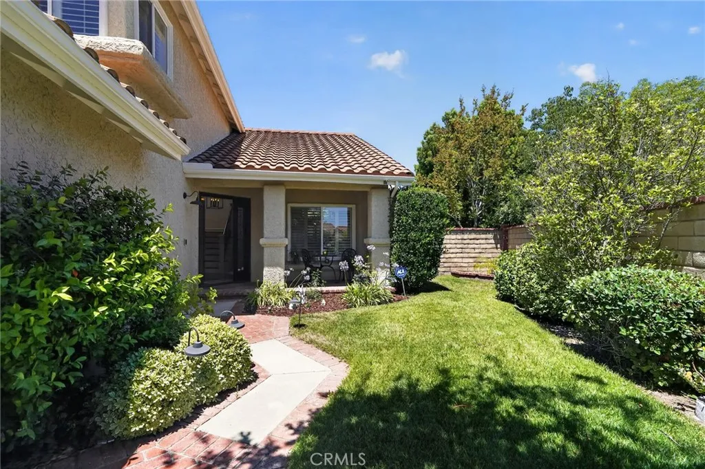 25063 Hollyhock Court, Stevenson Ranch, CA 91381 - Photo 5 of 50, Stevenson Ranch, CA
