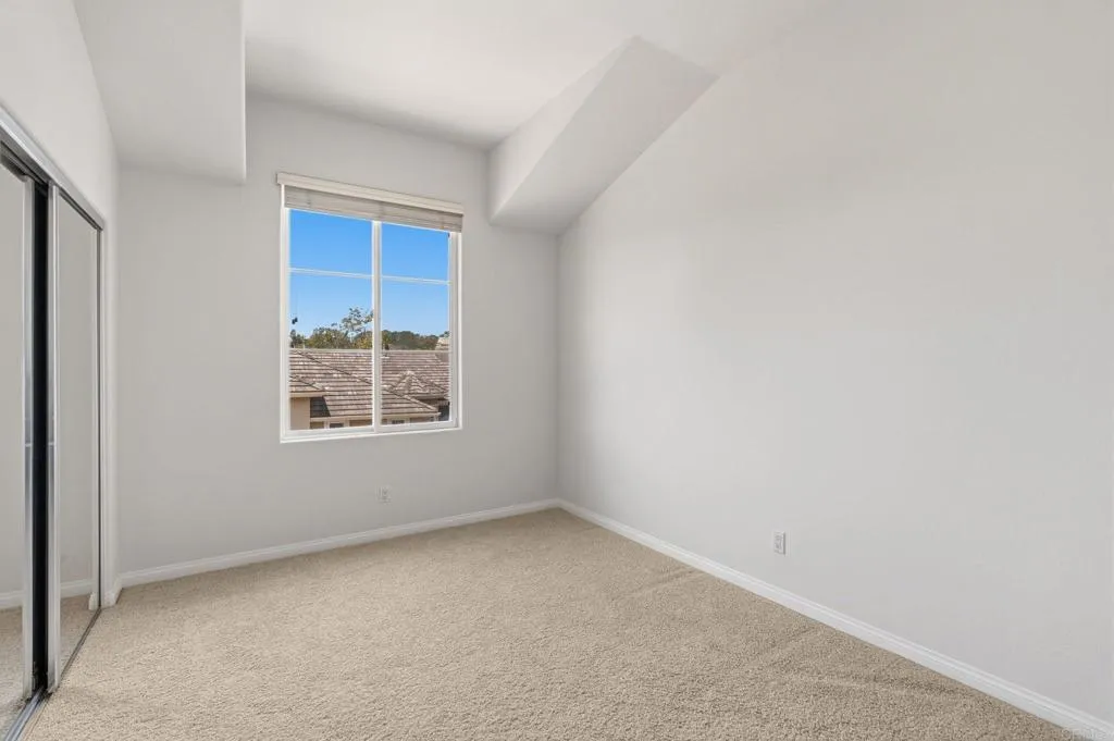 https://cdn.realtyfeed.com/cdn/127/306765385/0fda75d5f04befc621ae55ac67343d66.webp