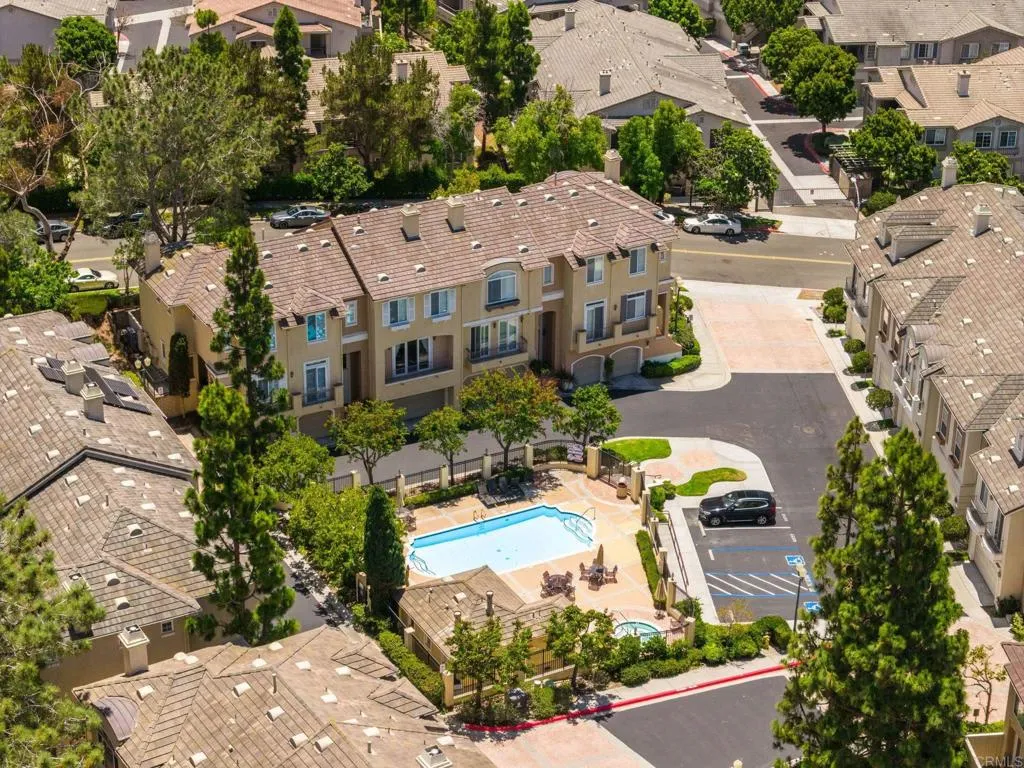 https://cdn.realtyfeed.com/cdn/127/306765385/2861aee749e7c0ff96c834e7e7b57dc0.webp