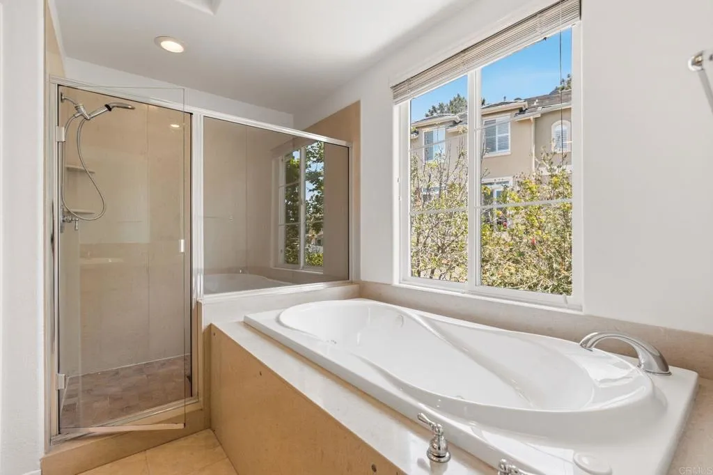 https://cdn.realtyfeed.com/cdn/127/306765385/c2e0f767e7f7afb9d09fc4ffc7c95924.webp