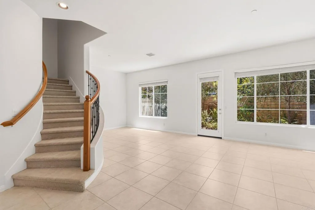 https://cdn.realtyfeed.com/cdn/127/306765385/c96a30b3bbbde73ca15f42ce361c9652.webp