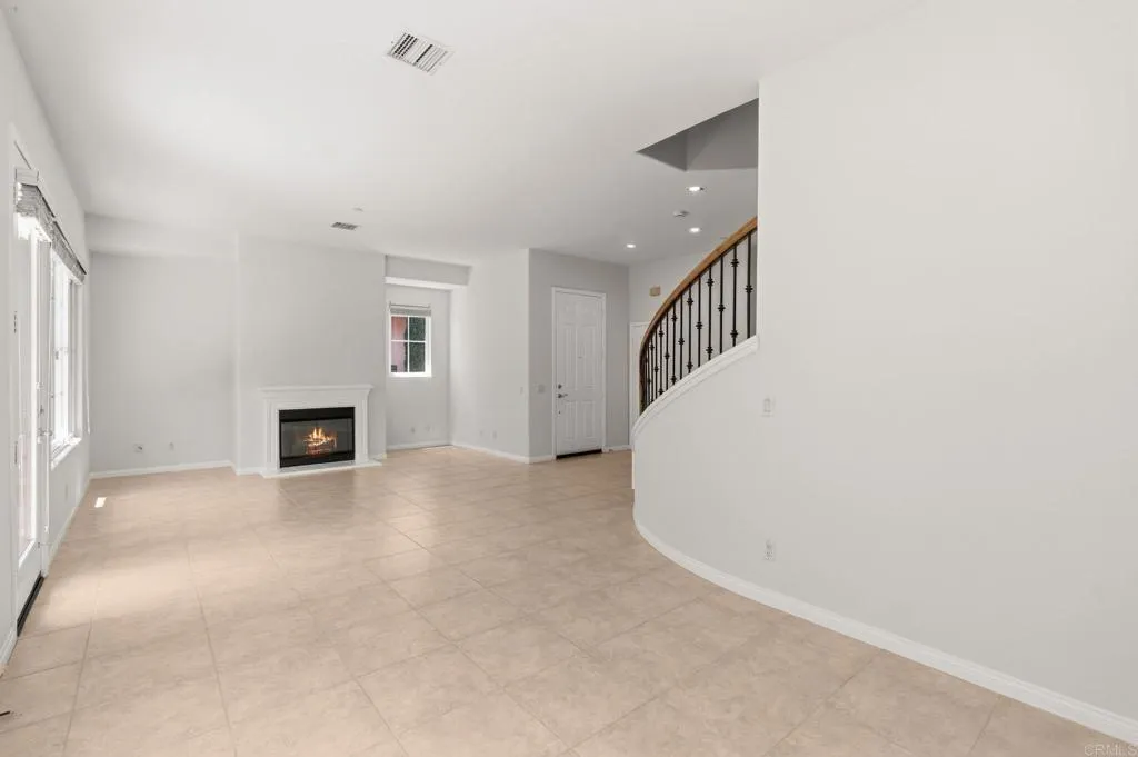 https://cdn.realtyfeed.com/cdn/127/306765385/d661c36eeaca2e2dab6fee23ee644092.webp