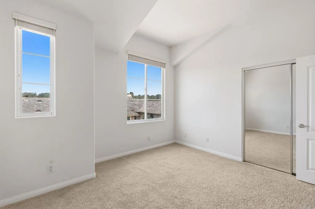 https://cdn.realtyfeed.com/cdn/127/306765385/dfbcf370e5459ec414a1d2e0fe2d59e9.webp