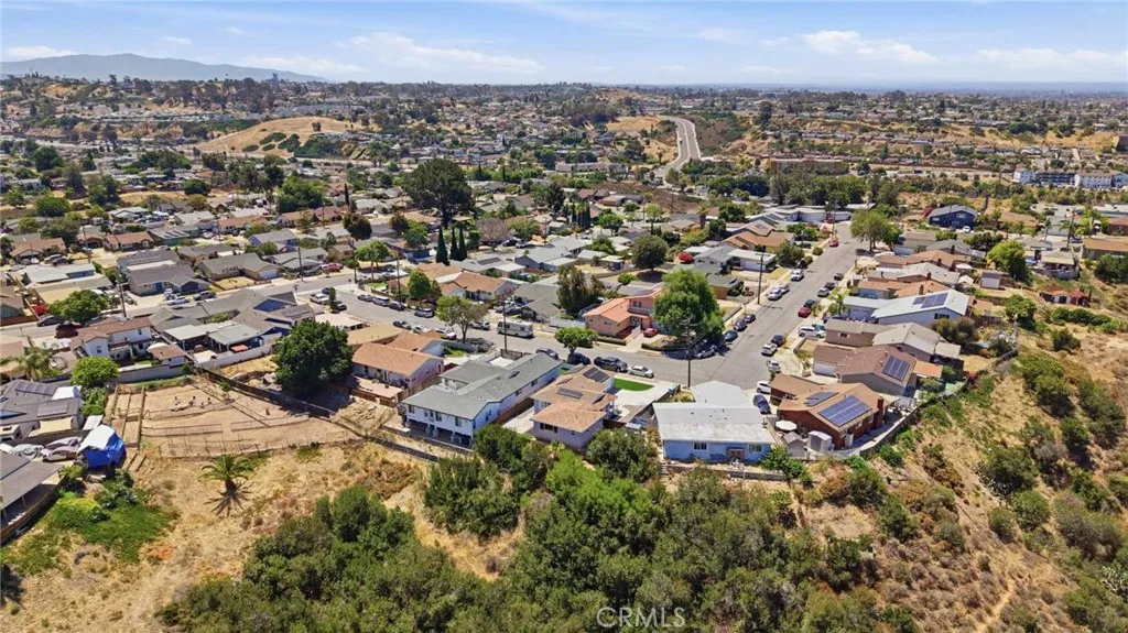 https://cdn.realtyfeed.com/cdn/127/306765400/6481a7013a0bd8f3f46c54b7c05bdb5f.webp