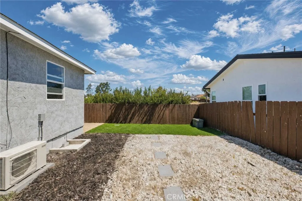 https://cdn.realtyfeed.com/cdn/127/306765400/a40b0520f82ede7cc9c64833fe49363c.webp