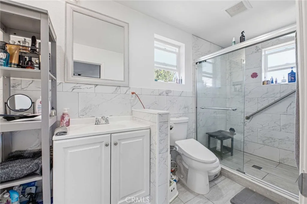 https://cdn.realtyfeed.com/cdn/127/306765400/bad41a6f45126c45bcbce250100630b1.webp