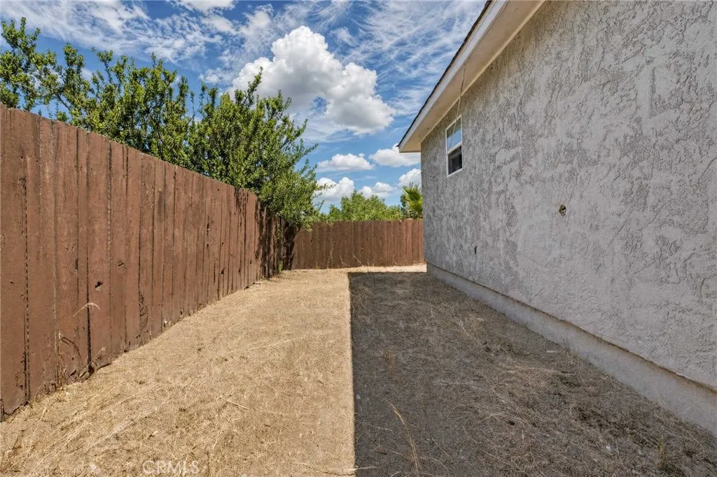 https://cdn.realtyfeed.com/cdn/127/306765400/f1a56dd610cc33b22c0417b4dbb5f5a0.webp