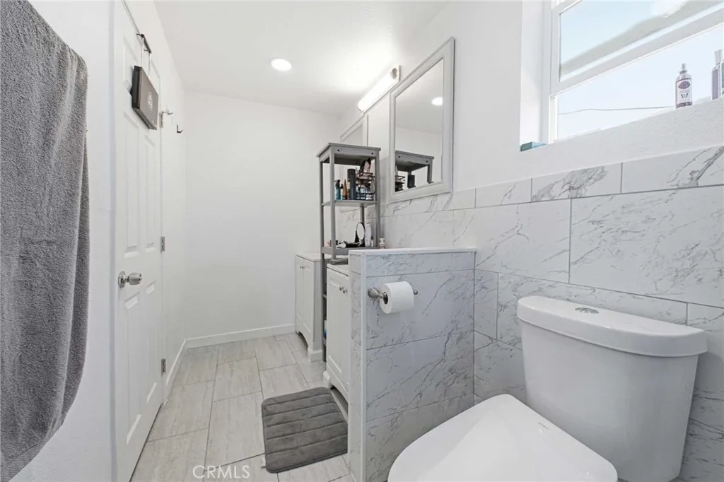 https://cdn.realtyfeed.com/cdn/127/306765400/fef0ba21a50aed1a62c2a638fc51a09c.webp